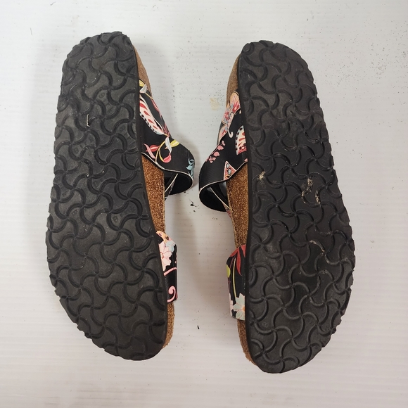 Birki's Floral and Leaf Print Adjustable Cross Strap Sandal Size 9 - Picture 8 of 8